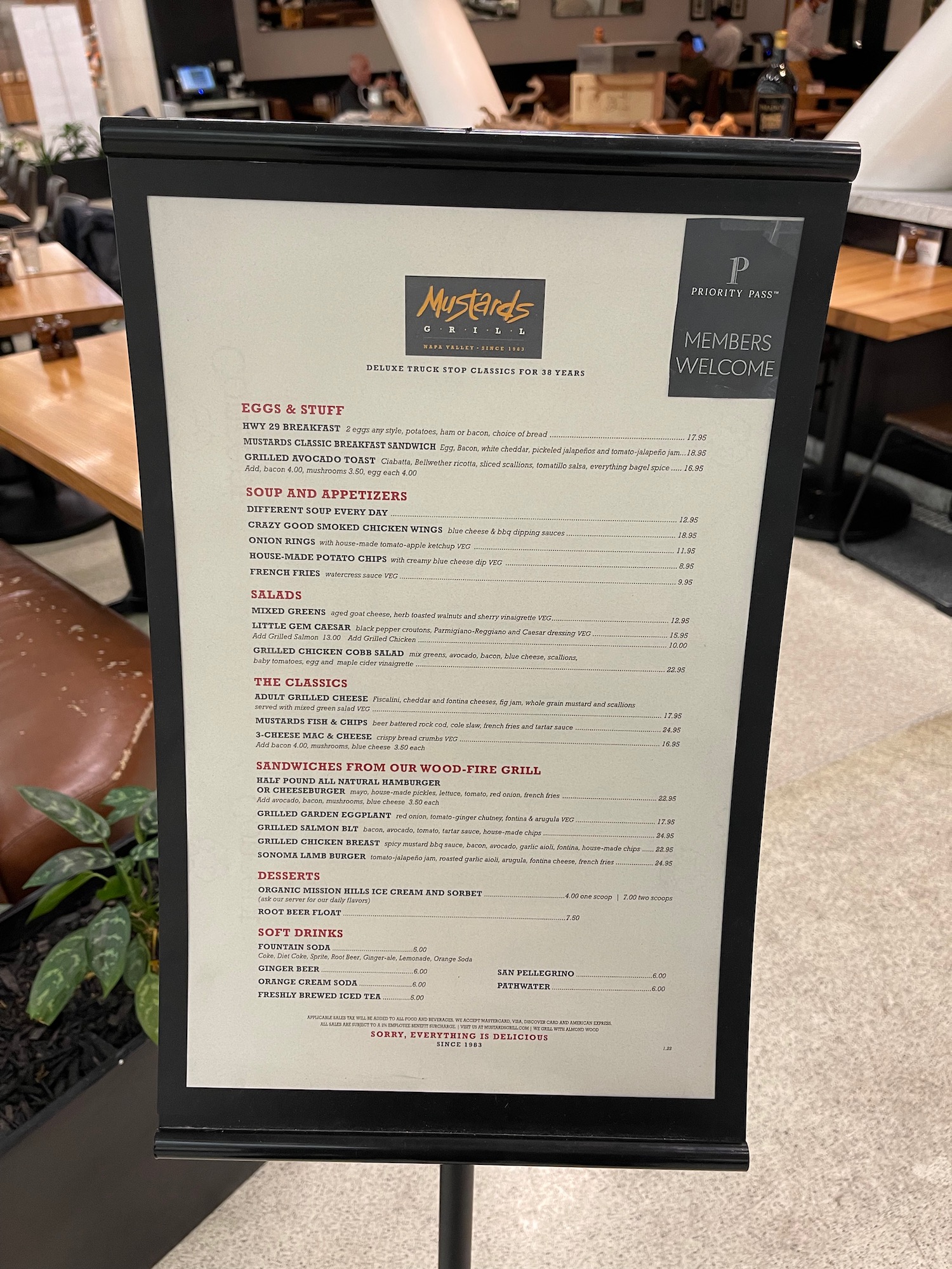 Review Mustards Grill SFO (Priority Pass Restaurant) Live and Let's Fly