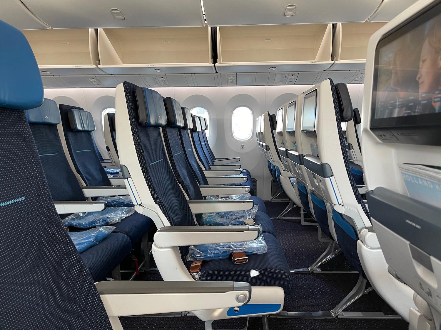 Learn about 162+ imagen klm economy comfort seat In.thptnganamst.edu.vn