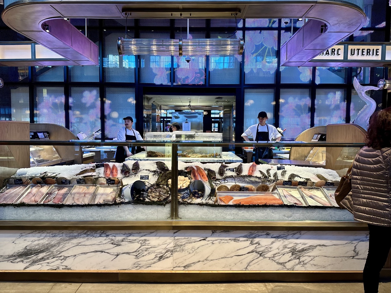 Review Tin Building By (New York City) Live And Let's