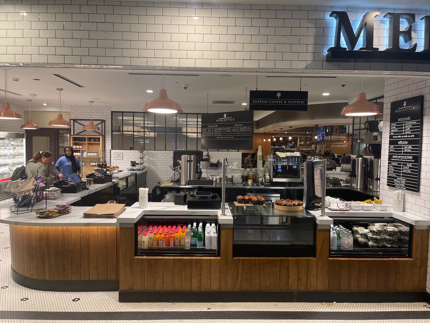 Review Mercantile DEN (Priority Pass Restaurant) Live and Let's Fly