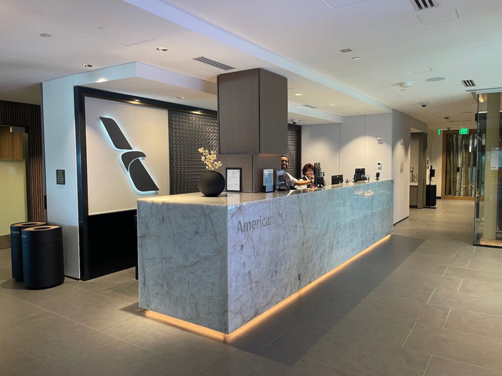 Beautiful New AA Admirals Club In Denver Live and Let's Fly