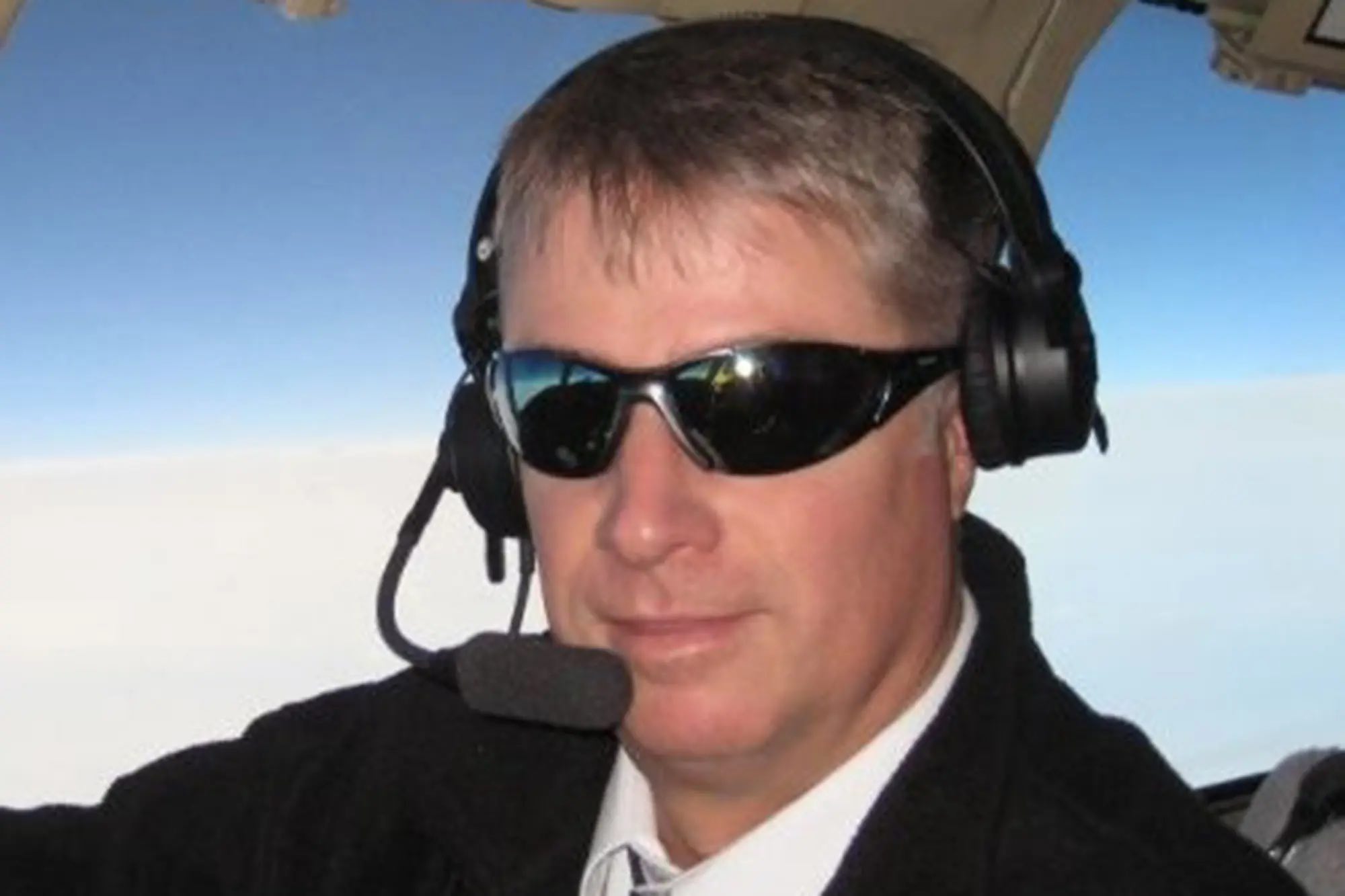 Delta Air Lines Pilot Jailed In Scotland Live and Let's Fly