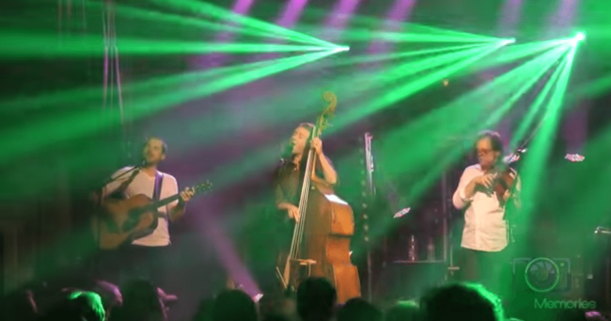 Watch The Infamous Stringdusters' Stripped Down Performance Of Grateful