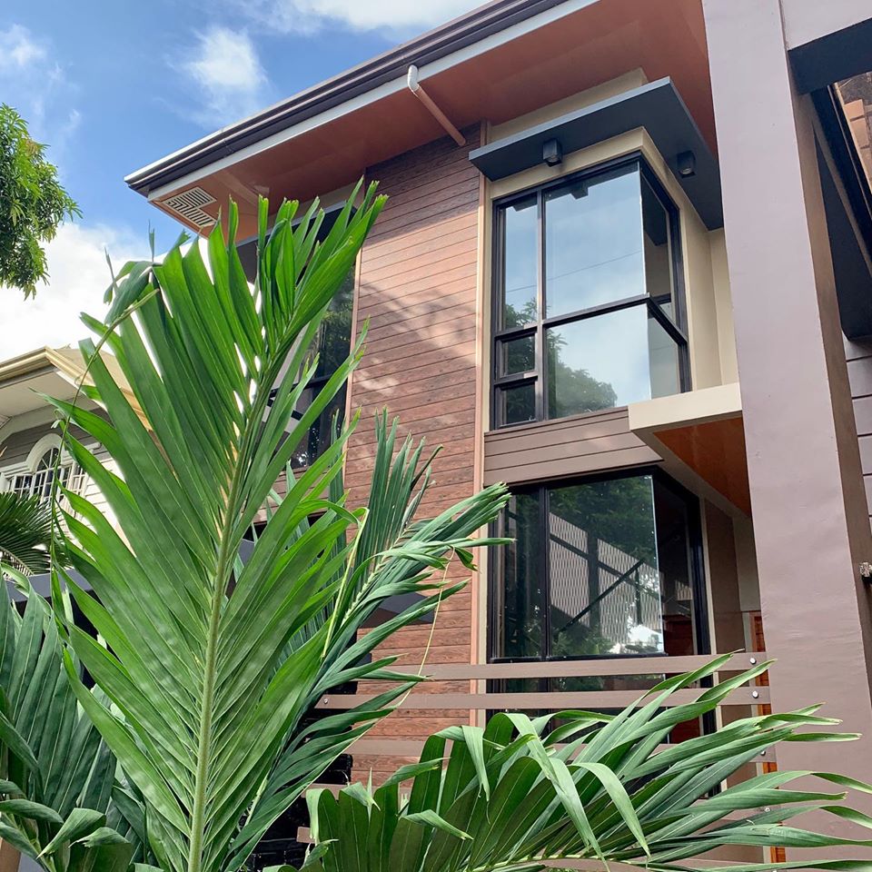 Live Here House for Sale in Quezon City Neopolitan Subdivision