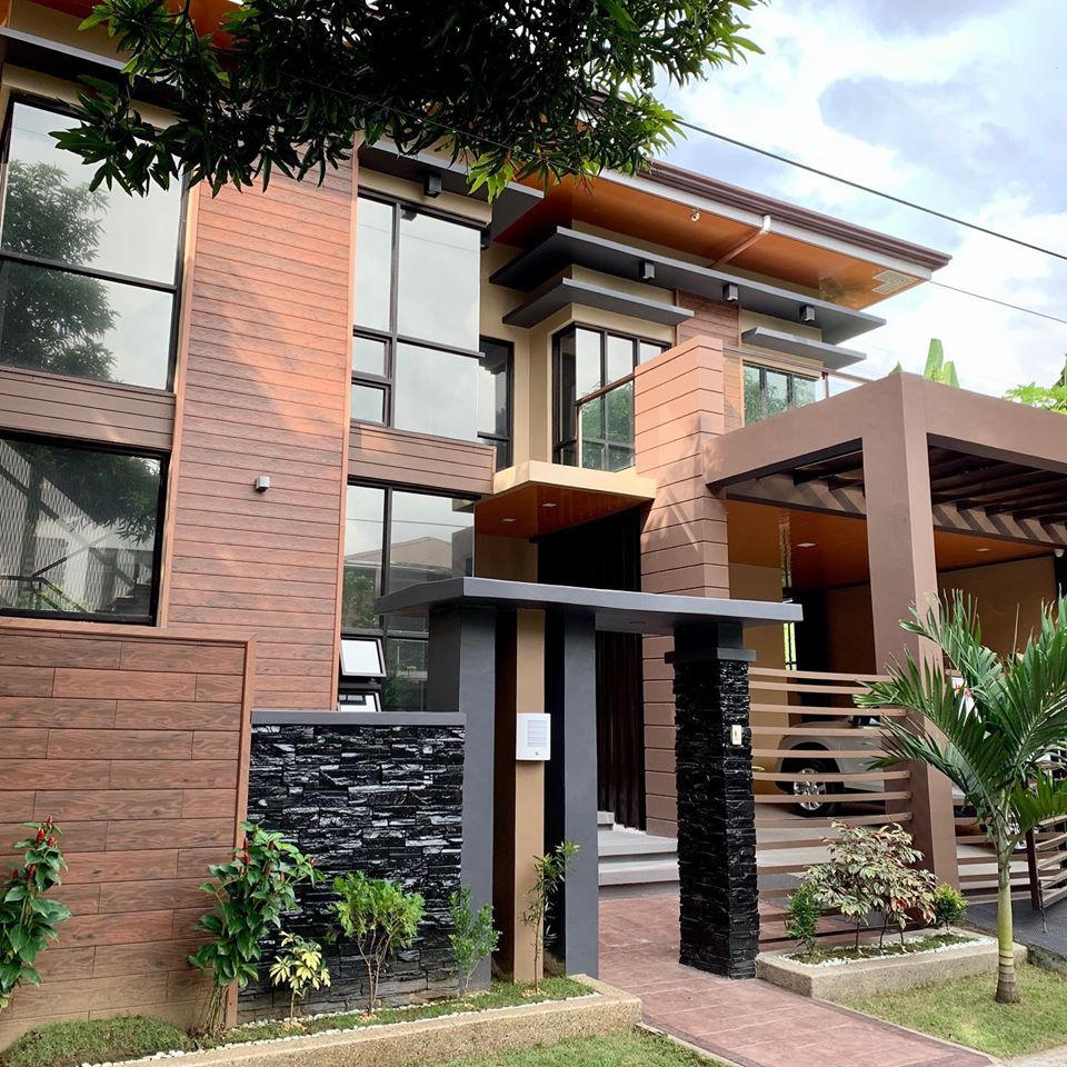 Live Here House for Sale in Quezon City Neopolitan Subdivision