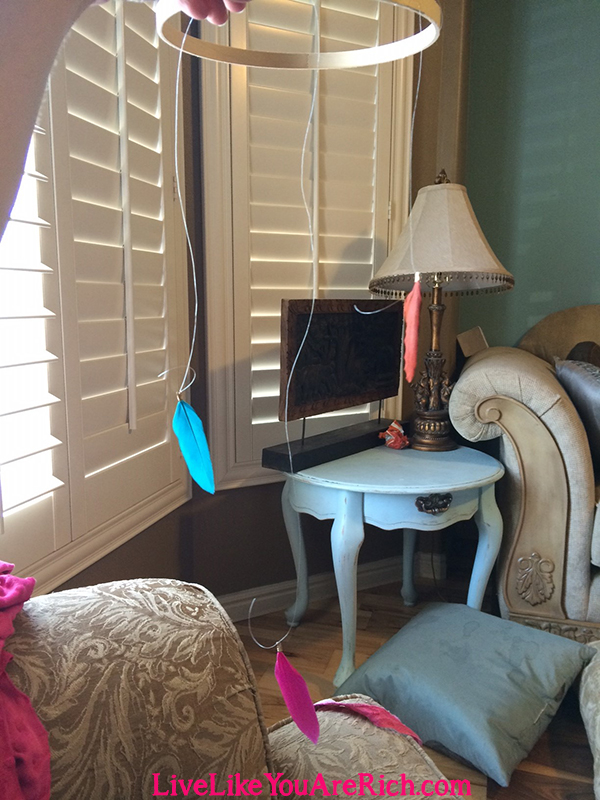 How to Make a Feather Baby Mobile