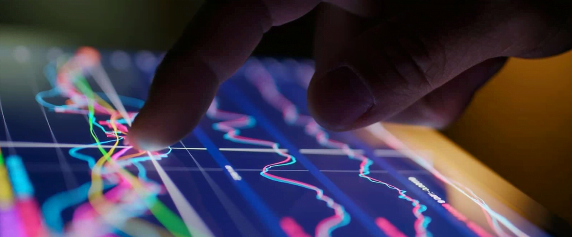 Green screen vs LED. Advantages of online conferences Lively Virtual