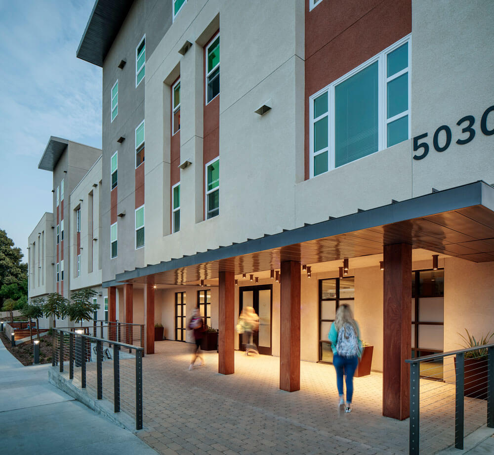 Our Neighborhood San Diego Student Apartments M College