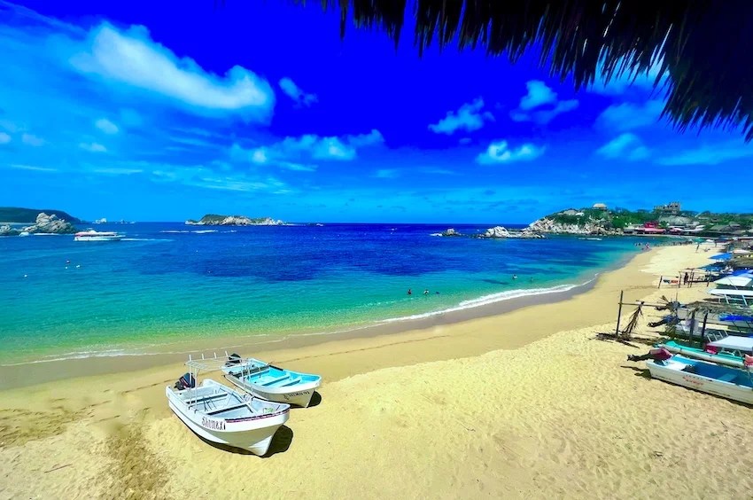 Things to do in Huatulco, Mexico...During a Hurricane Live, Wander, Play