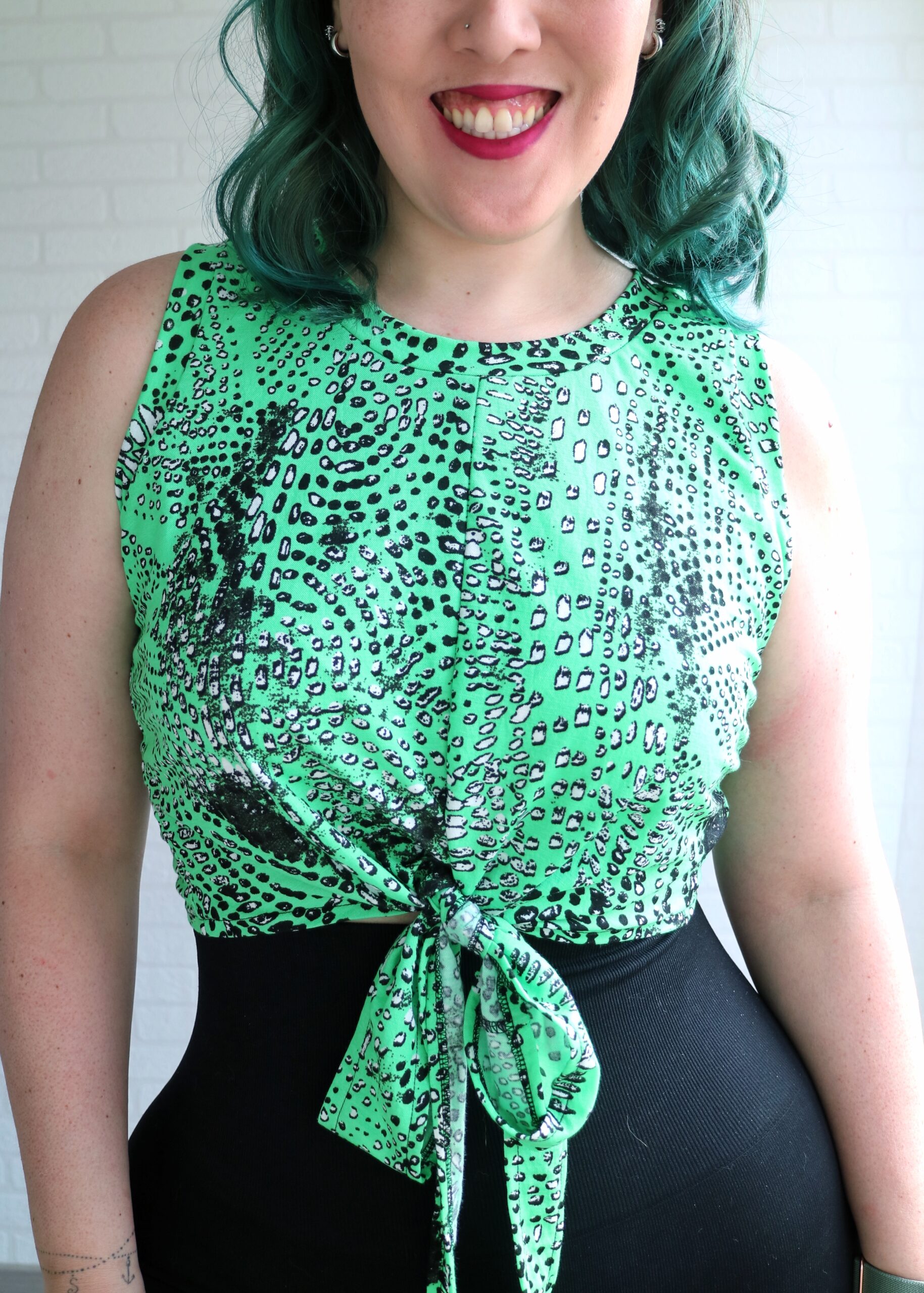 Tie Up Top Liviality