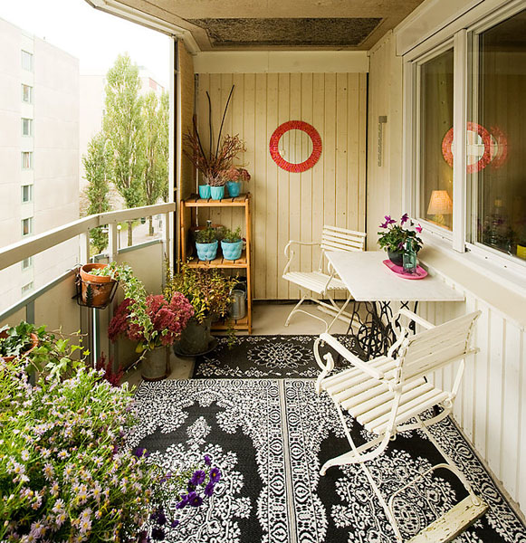 Decorating Your Apartment Balcony