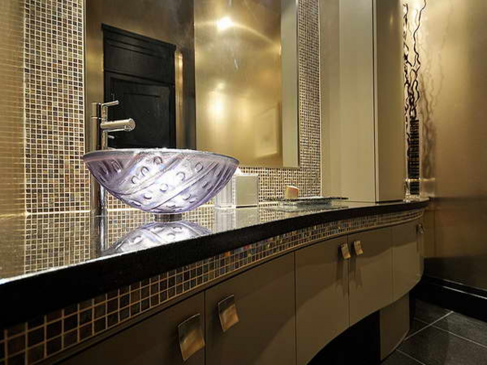 Bold and Lavish Designing a Powder Room with Panache