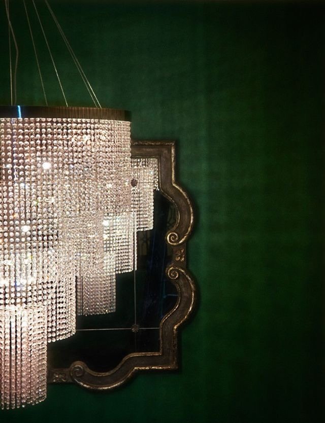 Create a Luxurious and Impressive Home with Emerald Green Interior Design