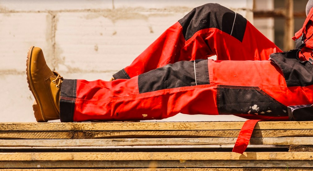 Considerations for Choosing the Right Work Pants Durability, Fit, and