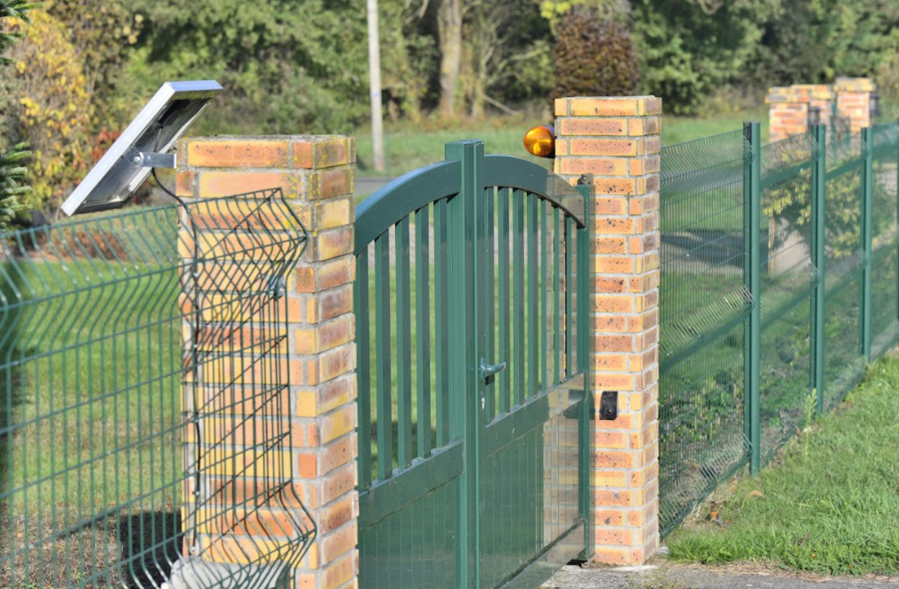 Troubleshooting Common Issues with SolarPowered Electric Gates DIY