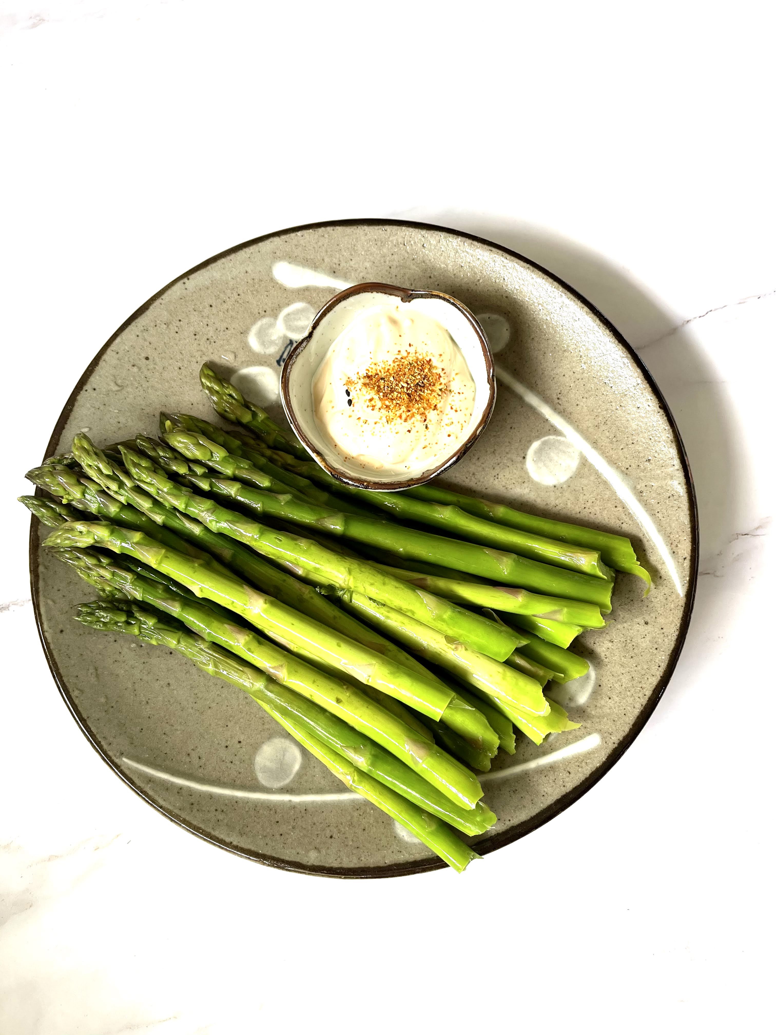 Steaming Asparagus in the Microwave to Calm my Messy Mind and House