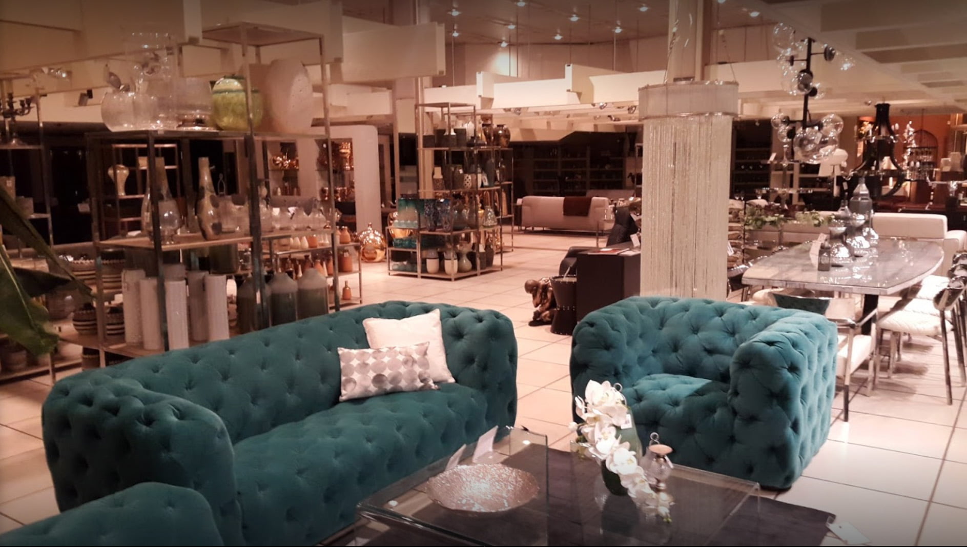 Where to buy furniture in Tehran? Living in Tehran (LiT)