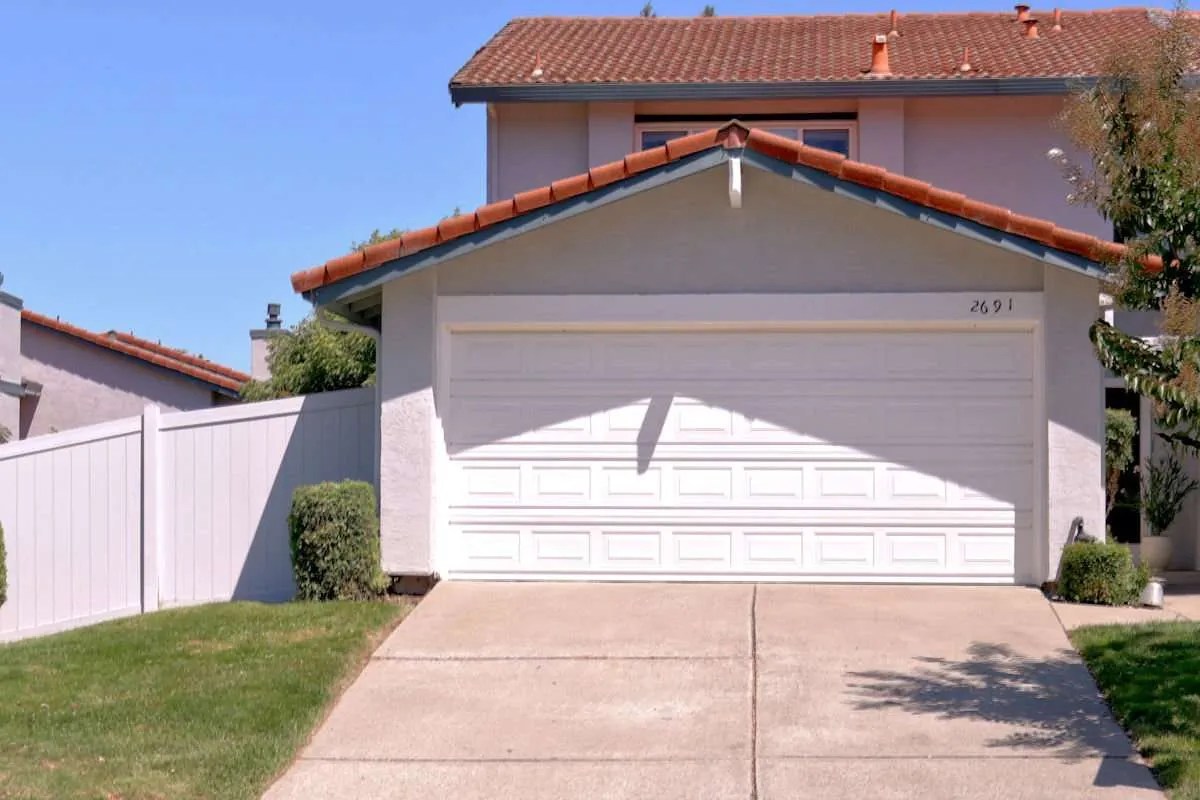 199 Rosario Court, Twin Creeks Poolside Homes Living In Twin Creeks