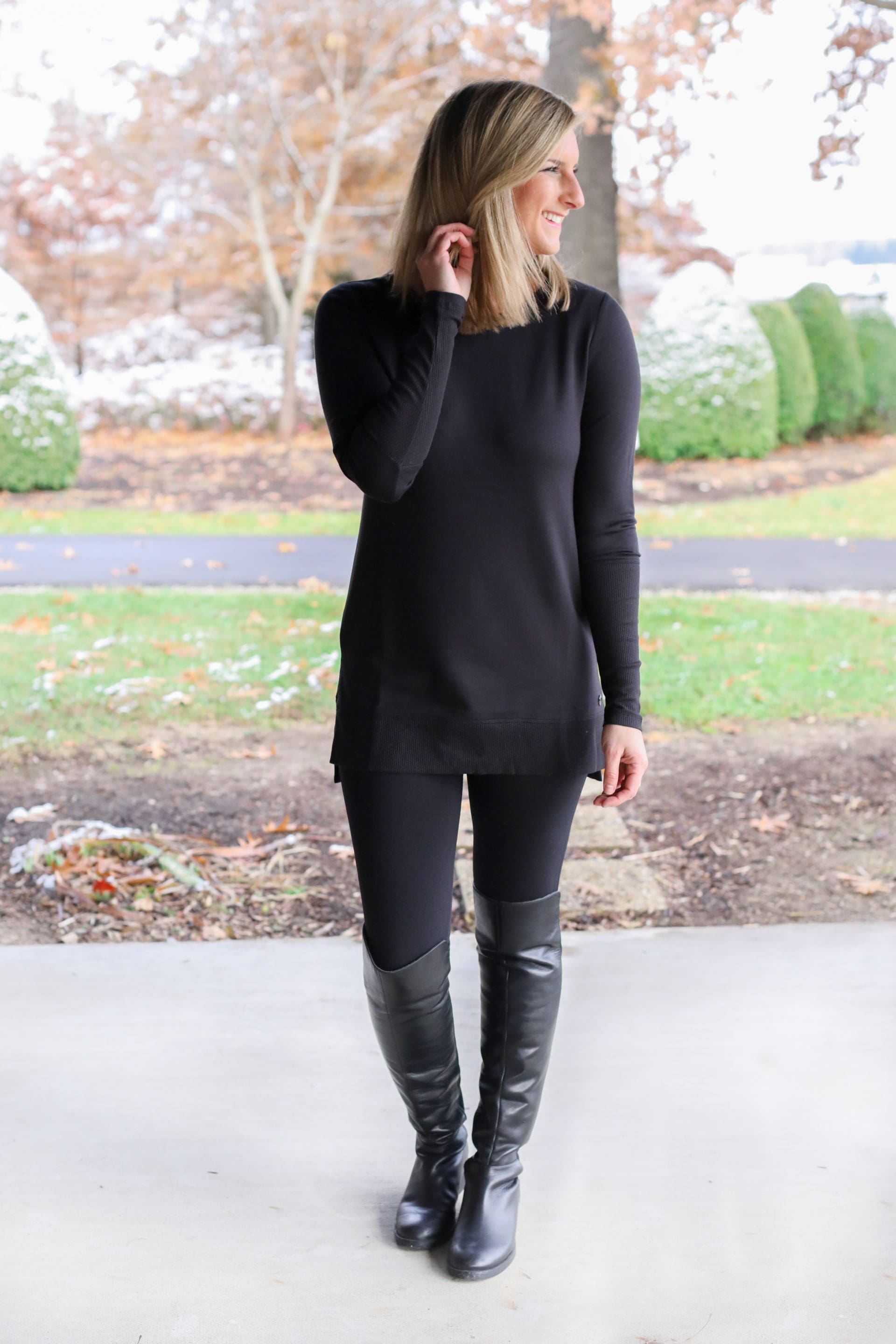 4 Tunics to Wear With Leggings Living in Yellow