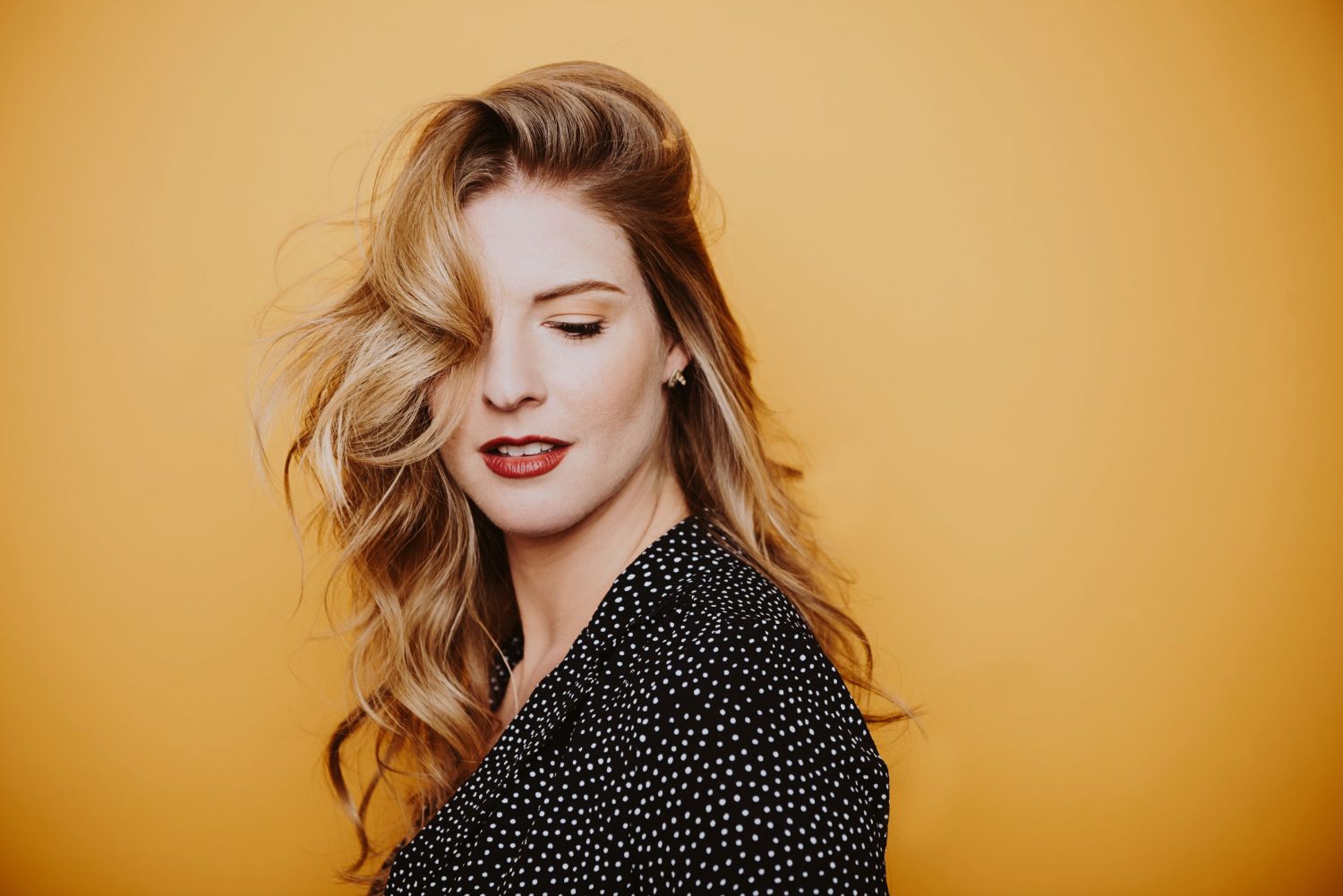 Ashley Wilson "Paint The Sky" Reaction » LIVING LIFE FEARLESS