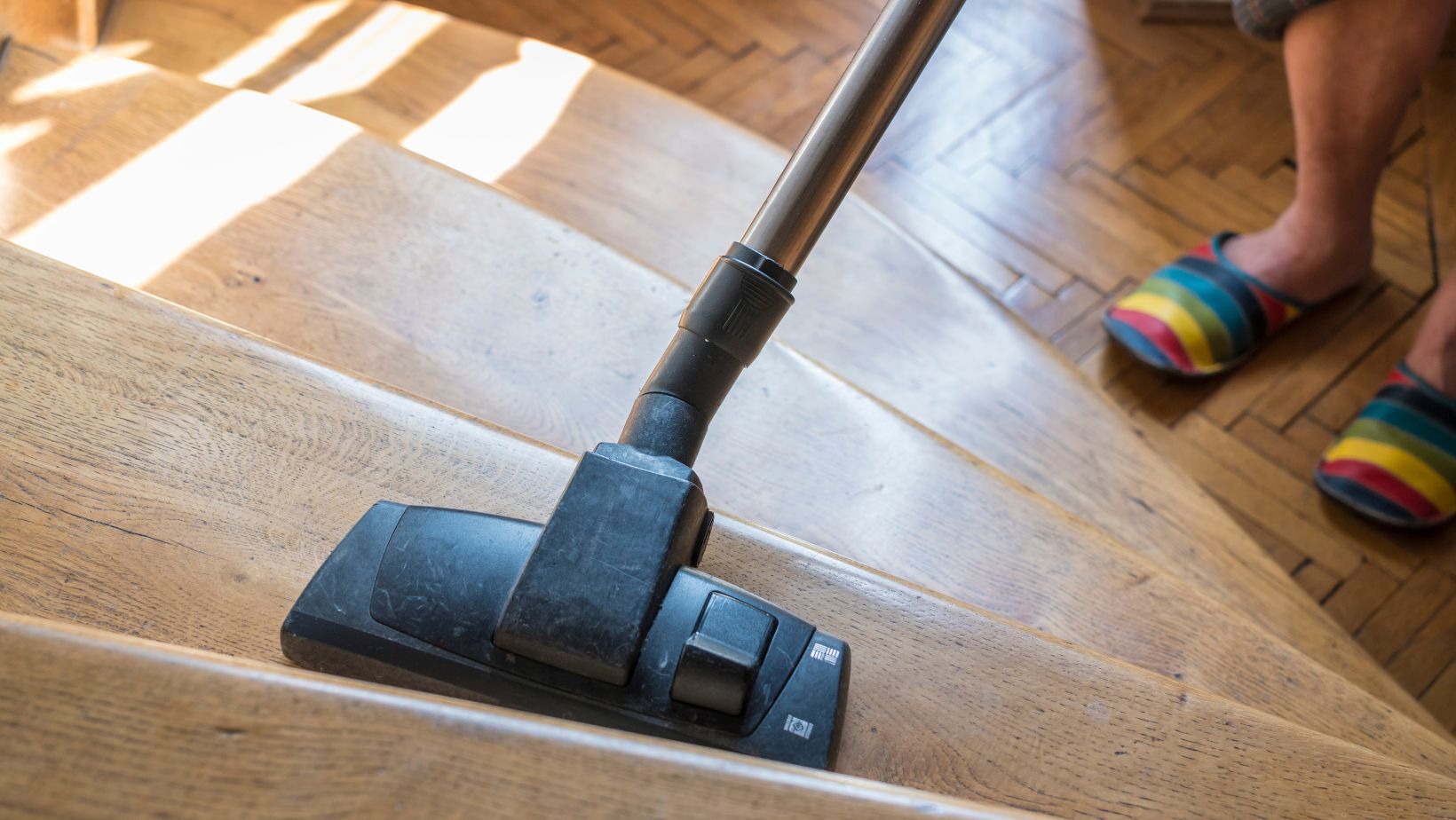 How To Vacuum Stairs The Ultimate Guide For Spotless Steps Living Pristine