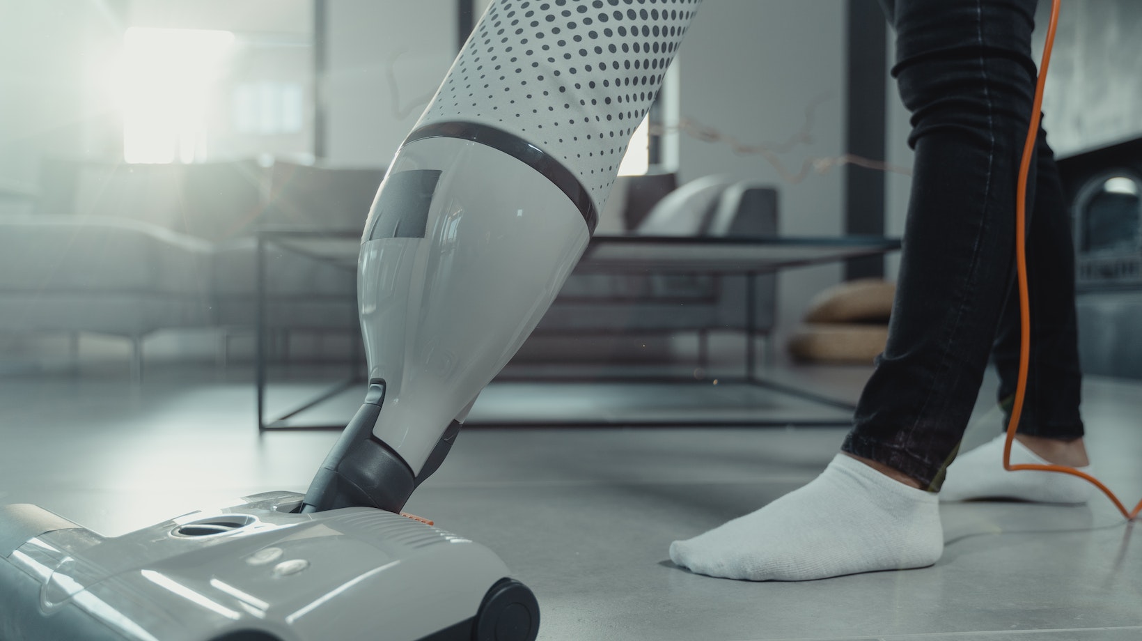 Shark Rocket Vacuum, HV300 The Machine with Exceptional Suction Power