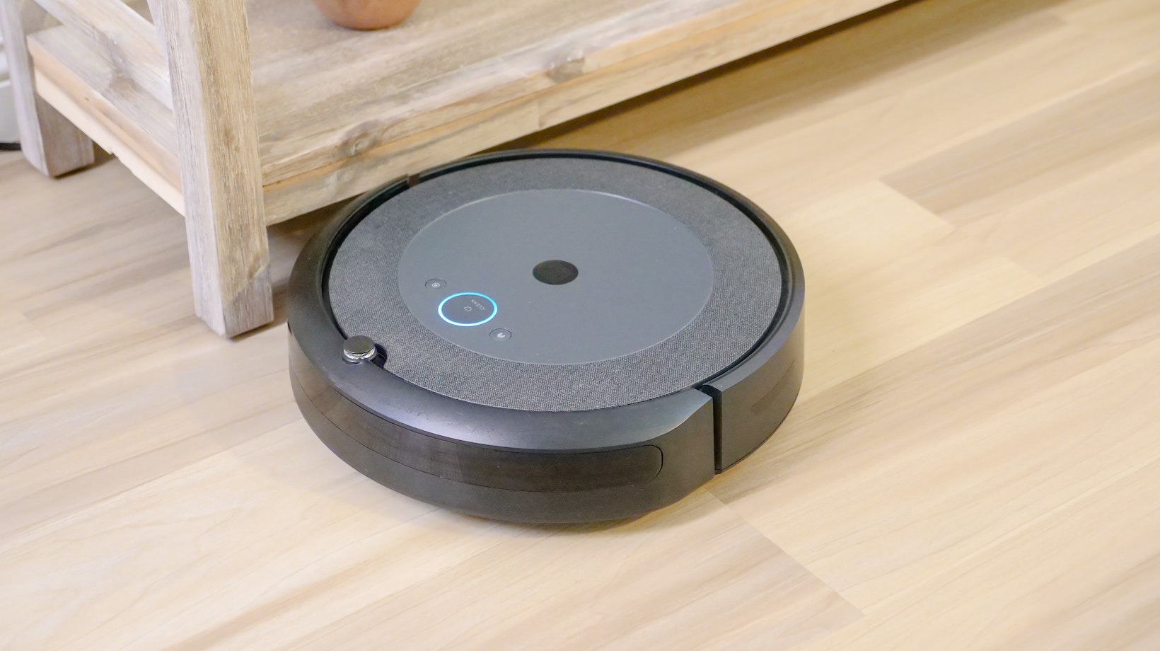 Shark Vacuum Brush Roll Indicator Light On A Valuable Feature That