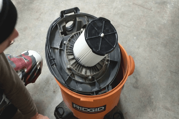 How to Remove Filter from Ridgid Shop Vac - LivingProofMag