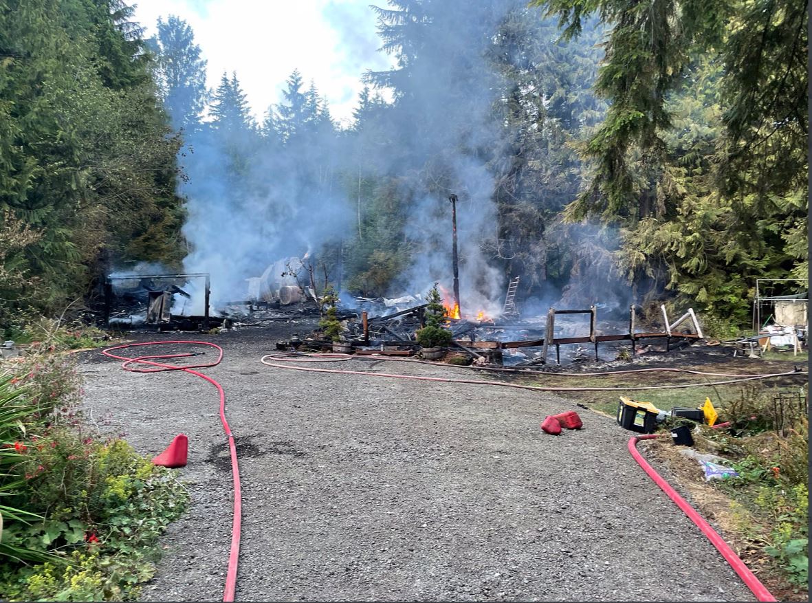 Eastside Fire & Rescue Extinguish a House Fire on Mt. S Road Living