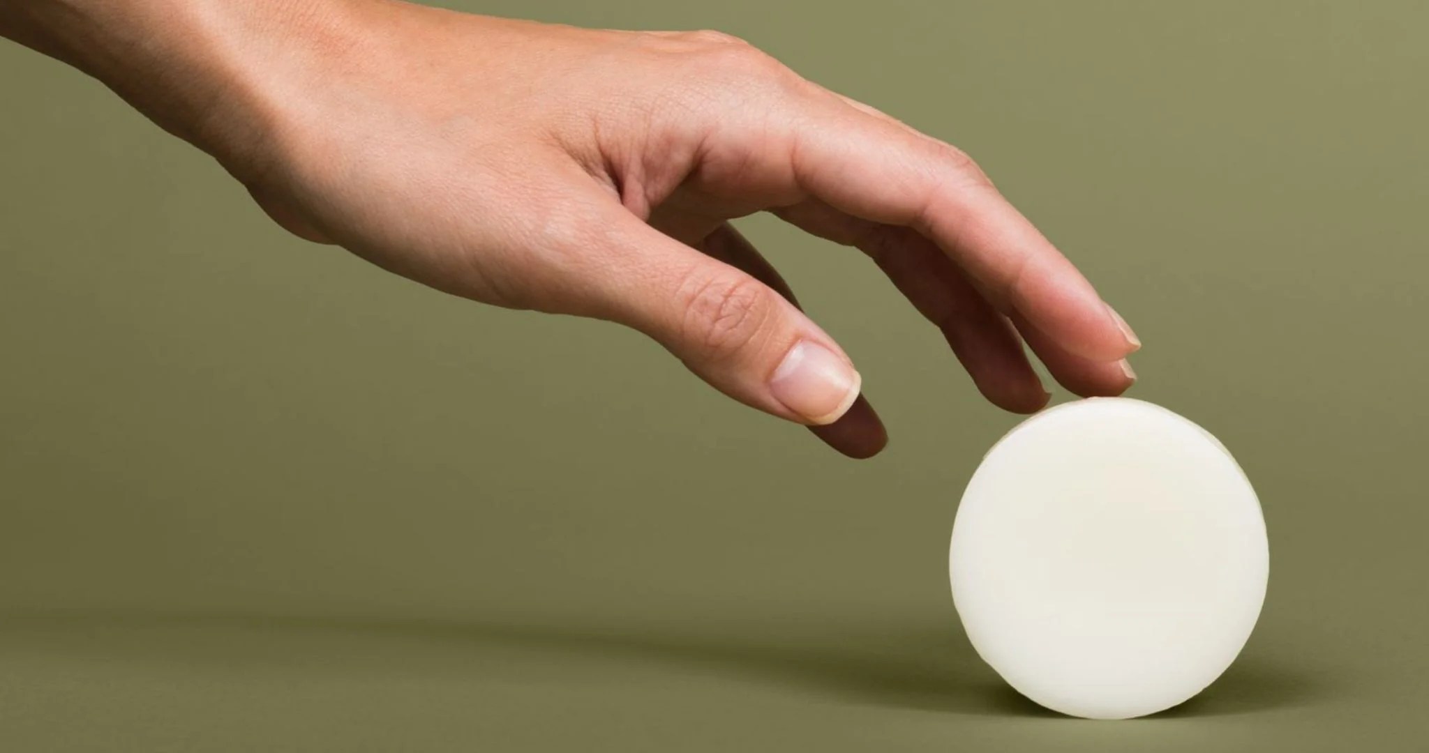 EWG Skin Deep Database Ingredient Transparency for Safer Cosmetic Cho /liv/ Nature