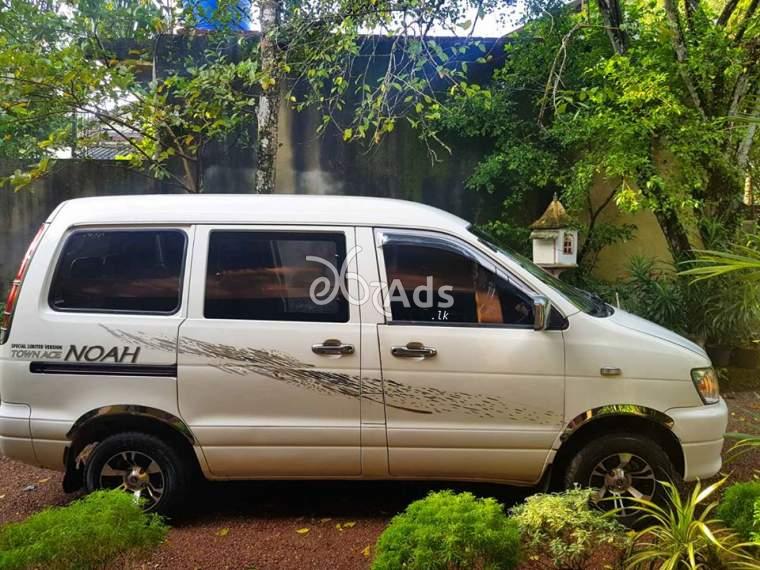 Toyota KR 41 Noah Van in Homagama