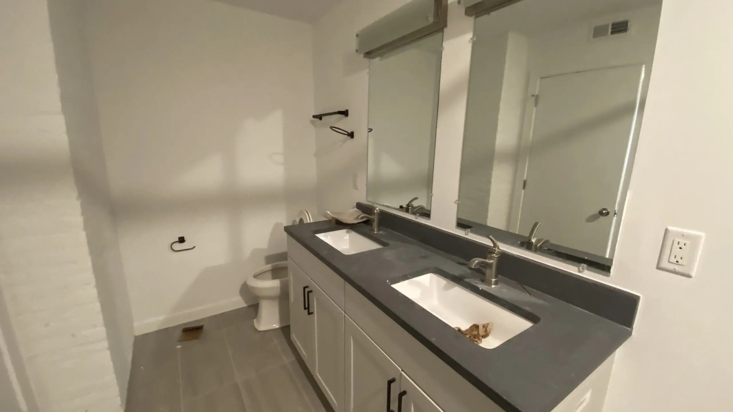 Garden Apartment 2 Llanerch School Apts.