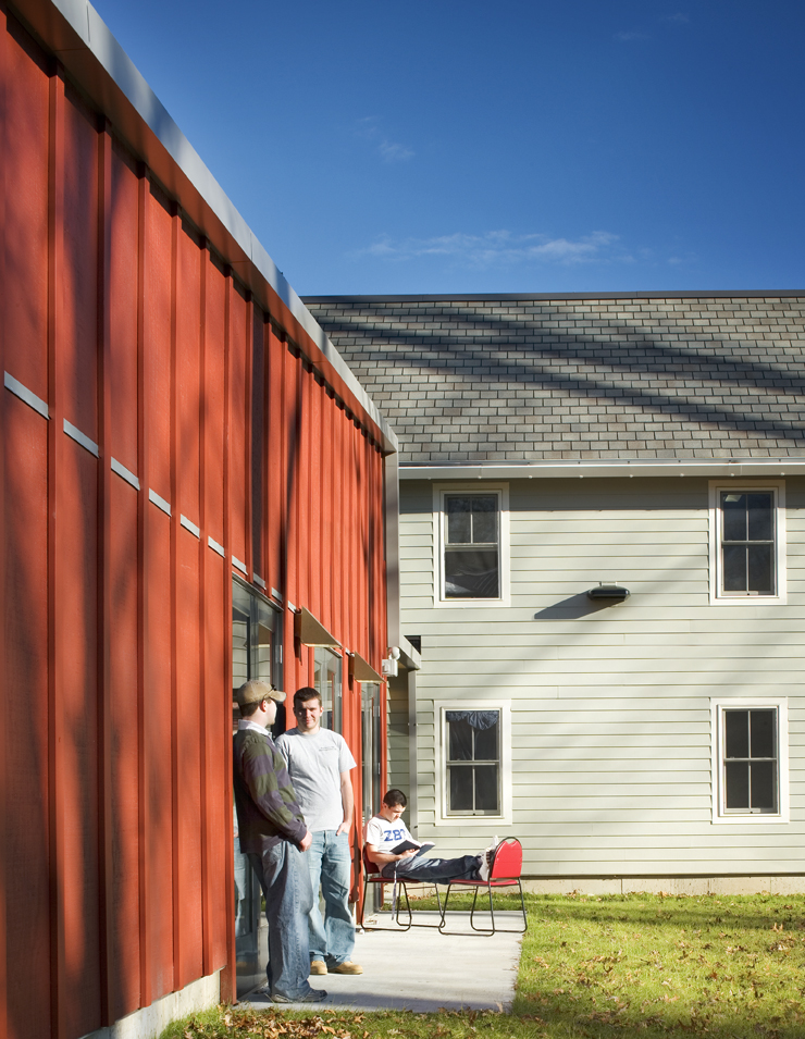 ZBT Fraternity House at University of Rhode Island « LLB Architects