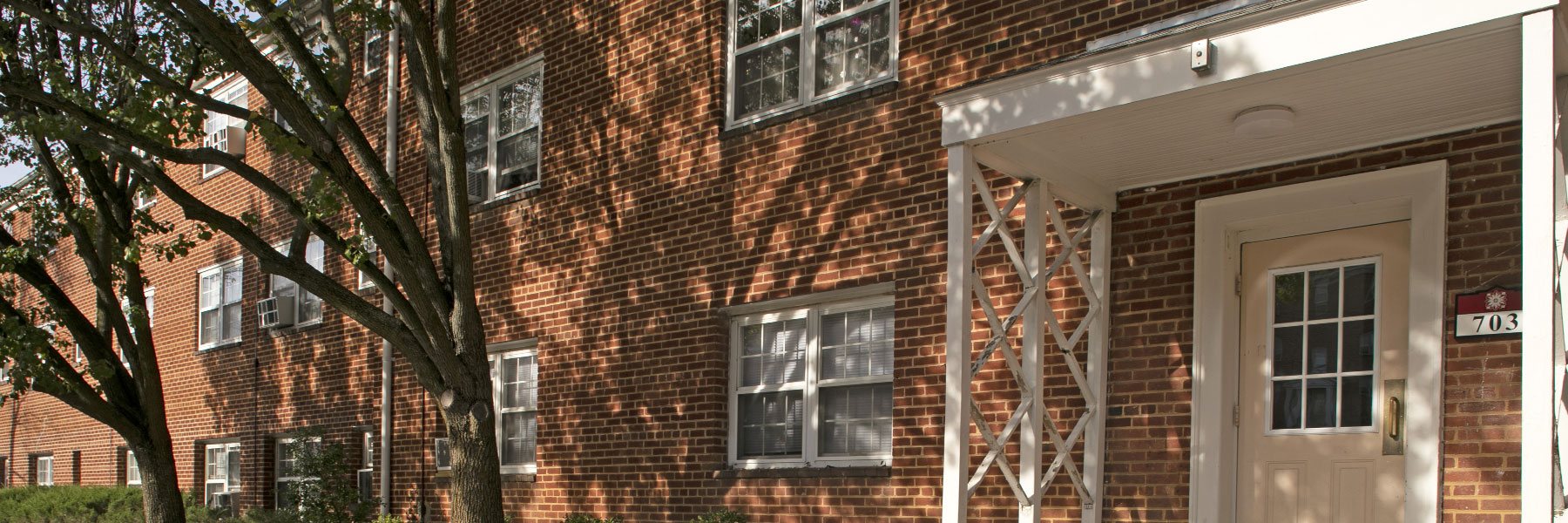 Lloyd Apartments Home