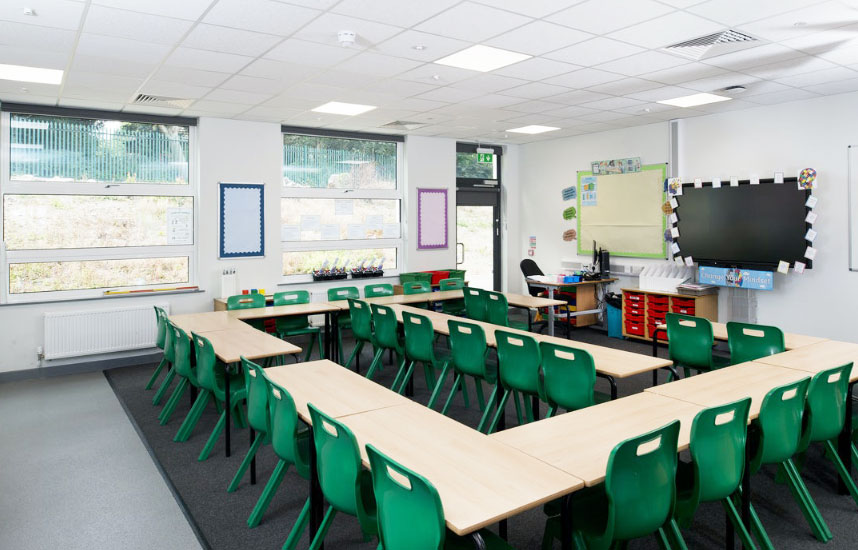 Highcliffe Primary School LMC Drylining Ltd
