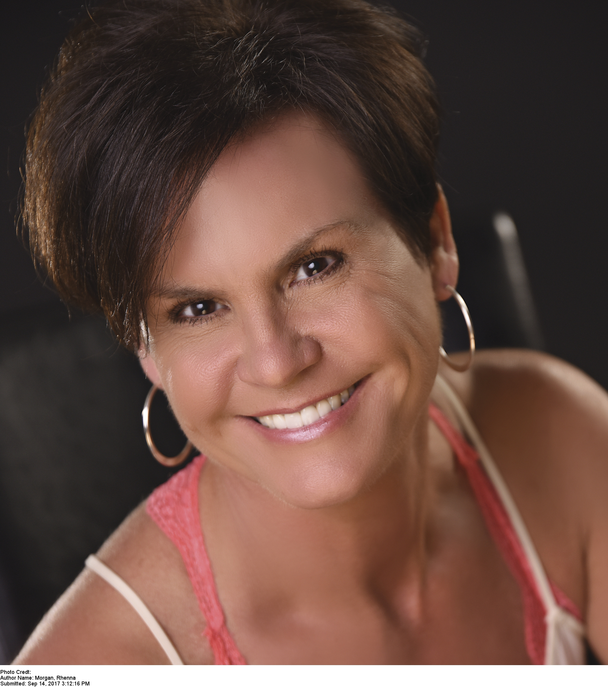 Hers To Tame By Rhenna Morgan author