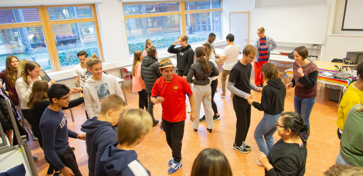 Språkdag för gymnasieelever anordnades på Linnéuniversitetet lnu.se