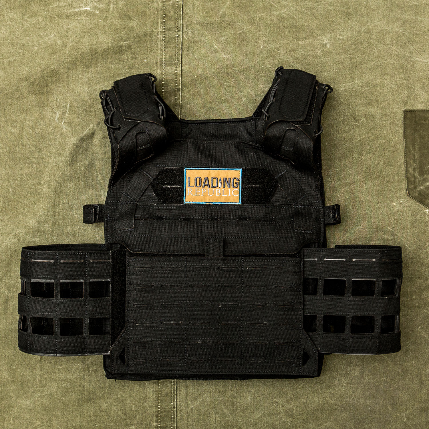 Raptor Tactical Superlite Plate Carrier Loading Republic