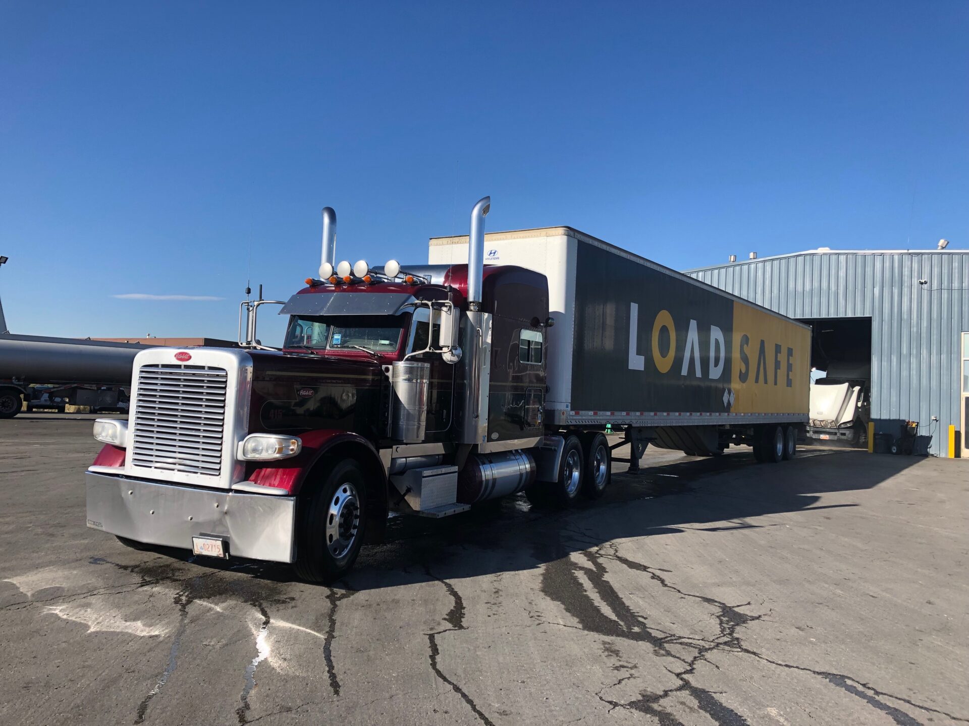 Understanding LTL Freight in an World Load Safe