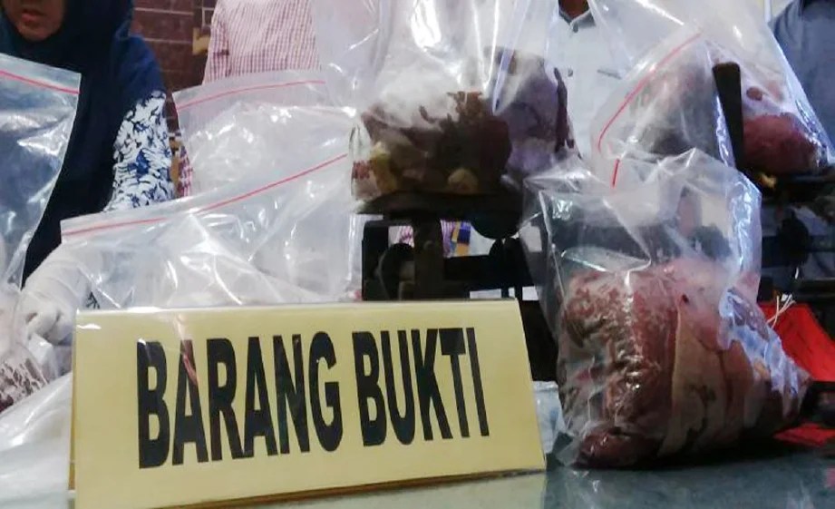 Peniaga Ditangkap Jual Campuran Daging Lembu dan Daging