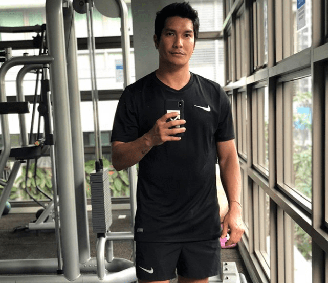 9 Artis Lelaki Malaysia Berdarah Kacukan Buat Hati Anda Tertawan