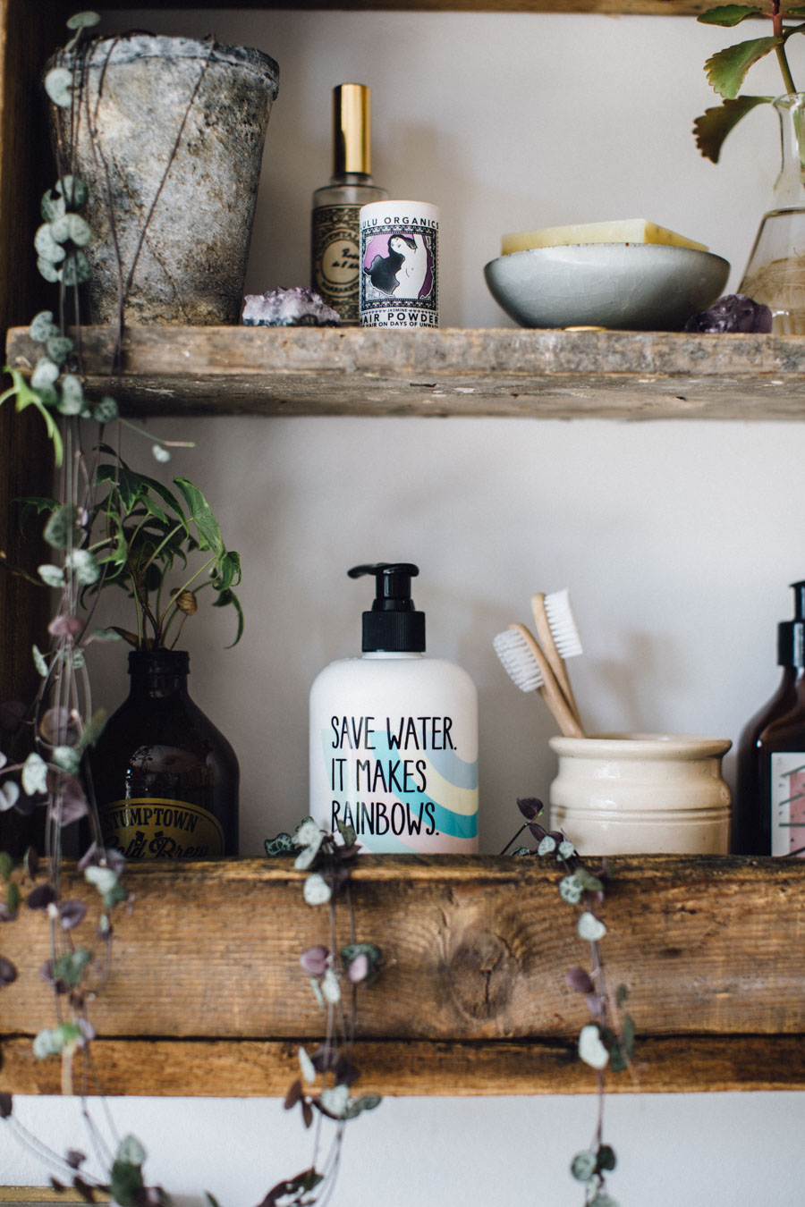 RUSTIC WOODEN SHELF KITCHEN OR BATHROOM? Lobster and Swan