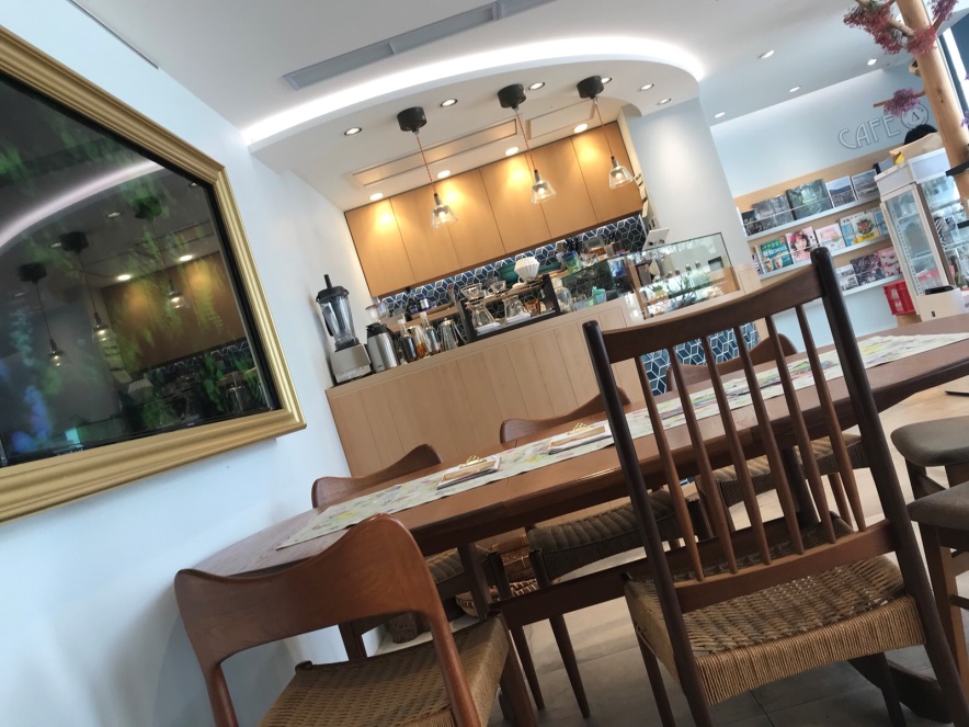 全3階建て！TERRARIUM CAFE（テラリウムカフェ）に行ってみた ロカフレ