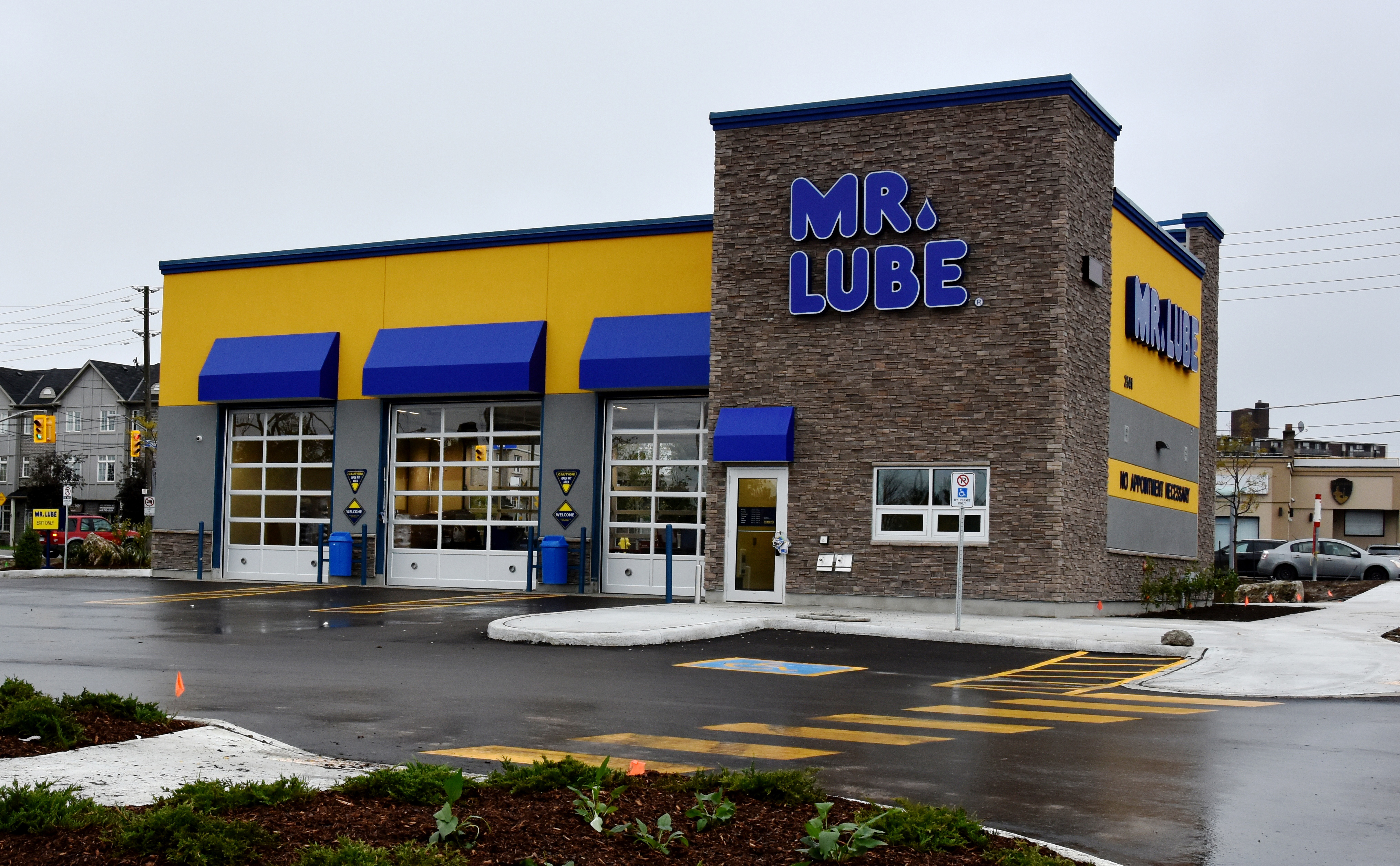 2541 Weston Road, Toronto Mr. Lube + Tires