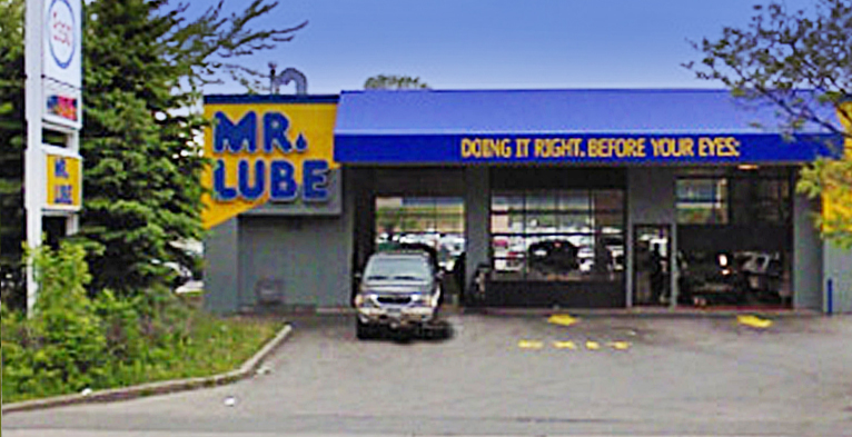 61 Overlea Blvd., Toronto Mr. Lube + Tires