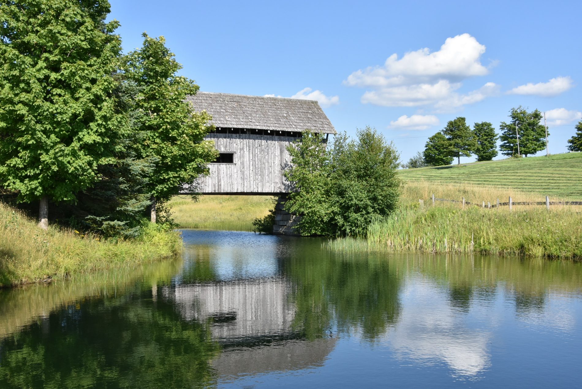 Fall foliage and covered bridges of Lamoille County (Stowe area