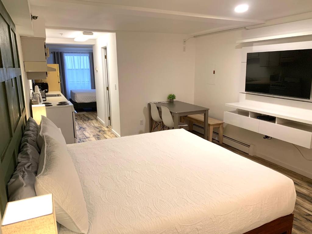 Say “Yes” To Adventure And Stay At One Of These Wallace Idaho Hotels