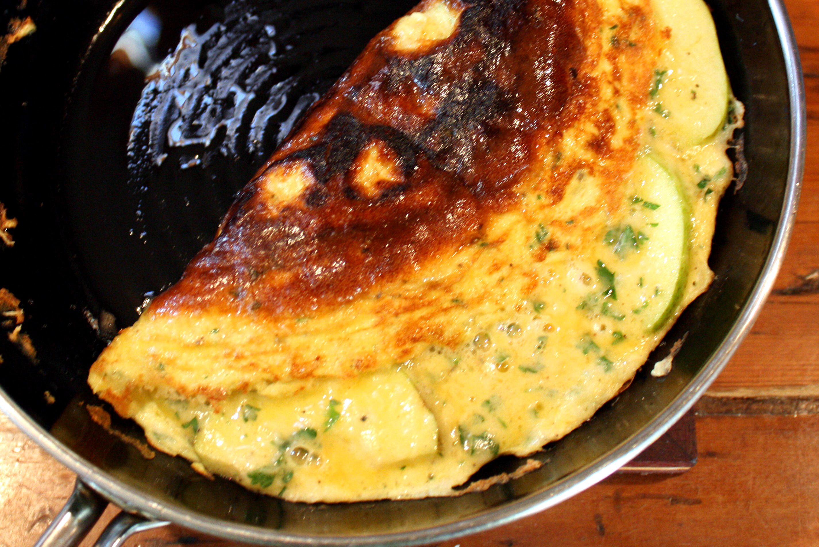 Asiago and Green Apple Omelet with Chipotle Bacon