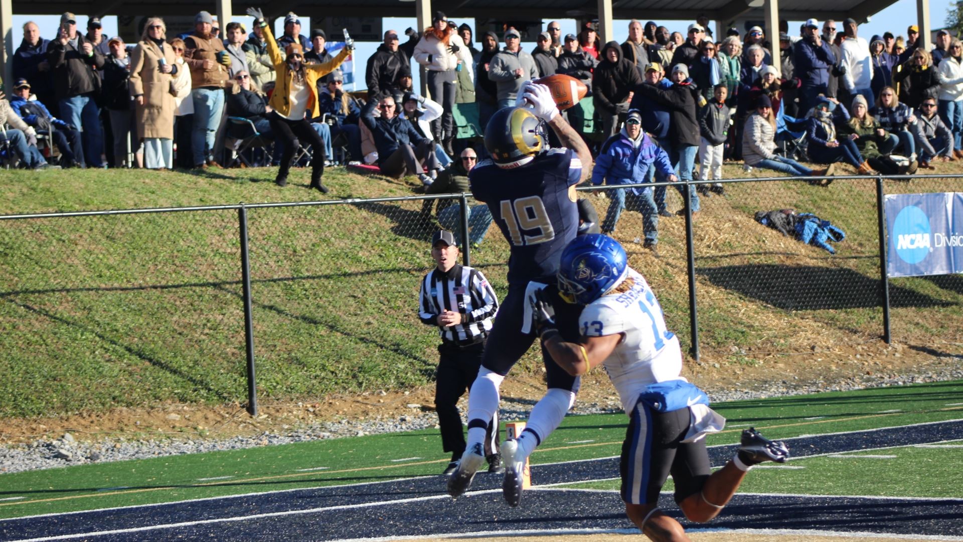 COLLEGE FOOTBALL Shepherd scores comeback win to reach Division II