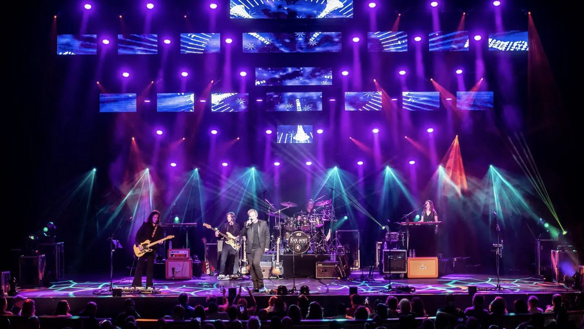 Black Jacket Symphony Takes Saenger Stage Local Pulse